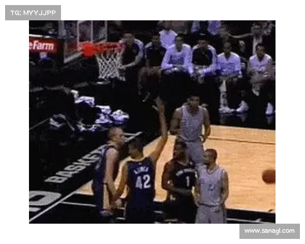 NBA社区热议：新赛季球员交易动态与球队阵容变化分析